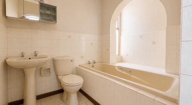 4 Bedroom Property for Sale in Pellissier Free State